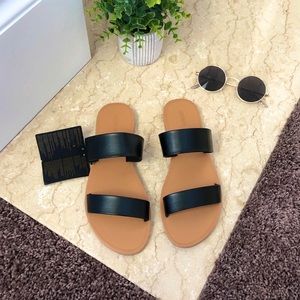 FOREVER21 Black Strappy Sandals